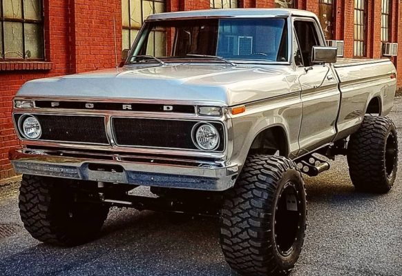 1978 Ford F-250 Silver Truck