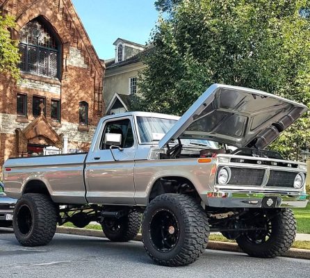 1978 Ford F-250 Silver Truck