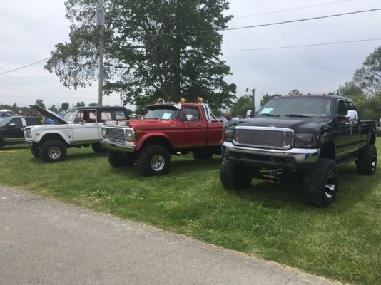 1976 Ford F-250 with a 7.3L Powerstroke