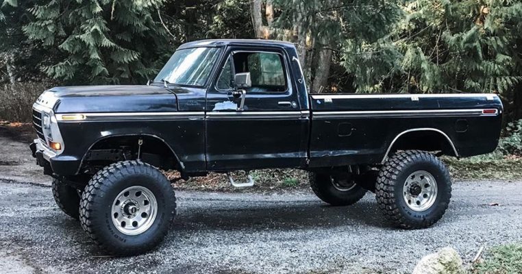 1978 Ford F-250 with a 400ci Becked C6 Powertrain