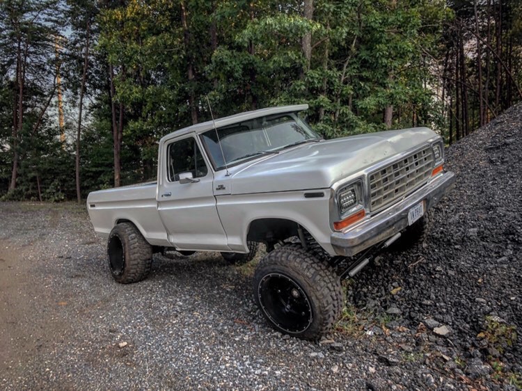 1979 Ford F150 Custom with the 351