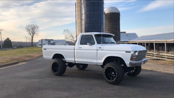 1979 Ford F150 Custom with the 351