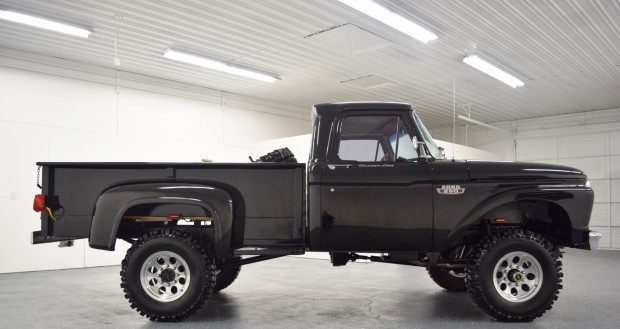 1965 Ford F250 4x4 with 352 ci V8