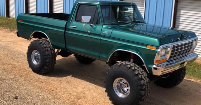 1979 Ford F150 4x4 Green