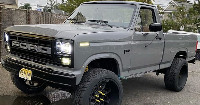1985 Ford F150 in Nardo Grey