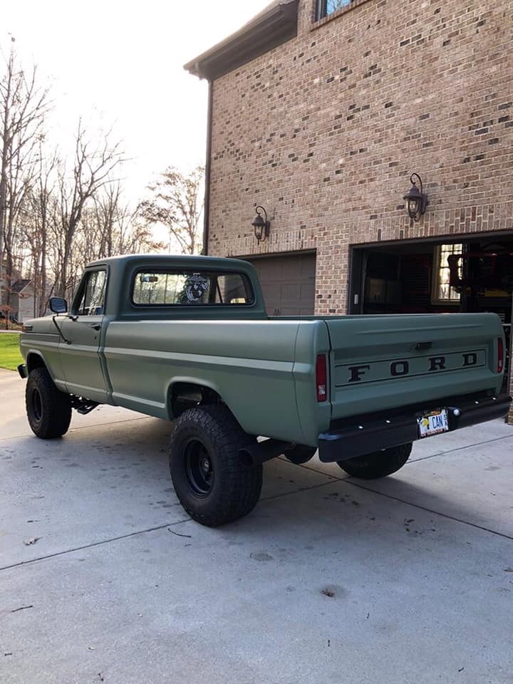 A story of Ford F100 1972