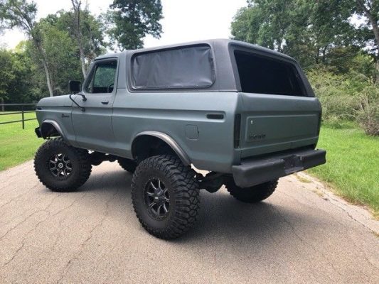 1979 Ford Bronco With a 351ci 4x4