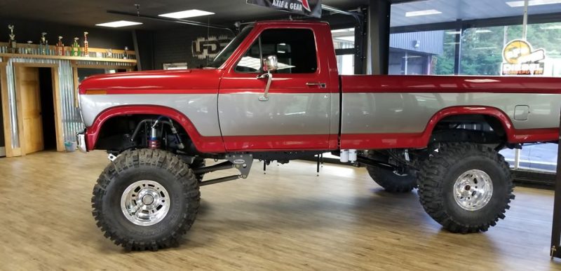 1986 Ford F350 Embraces 6.7L Powerstroke Conversion