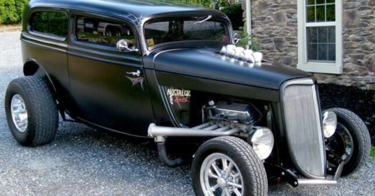 1934 Ford Tudor Street Rod Pro Build