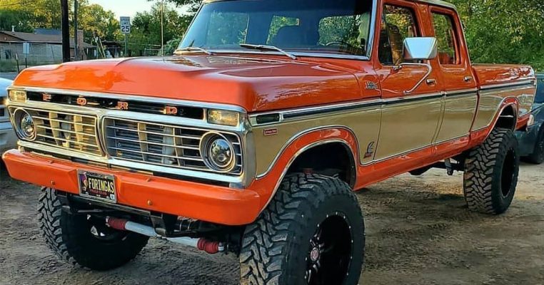 1977 Ford F250 4x4 Crew Cab in Orange & Cream Pearl