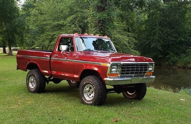 1979 Ford F150 with a 460 BBF 4x4 in Ruby Red