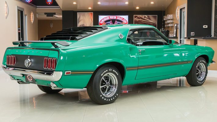 1969 Ford Mustang Mach 1 in Gorgeous Grabber Green