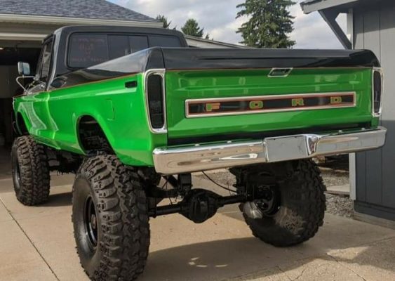 1978 Ford F-150 Custom 4x4: A Classic in Blue