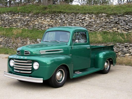 1950 FORD F-1 STEPSIDE LONG-HAULER GLOSS GREEN ENVY
