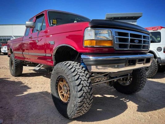 1995 Ford F-250 7.3L Powerstroke Diesel 4x4: Built to Dominate