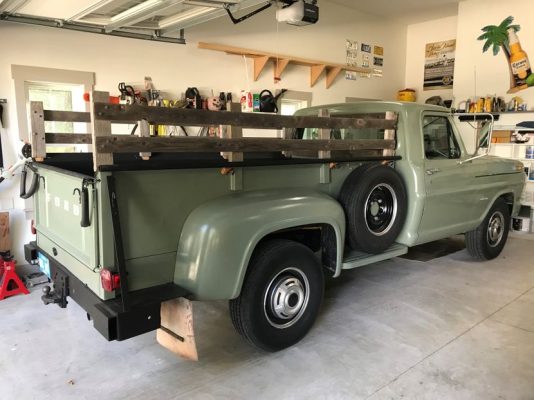 1970 Ford F350 Flareside Pickup with 400 V8: A Classic Workhorse
