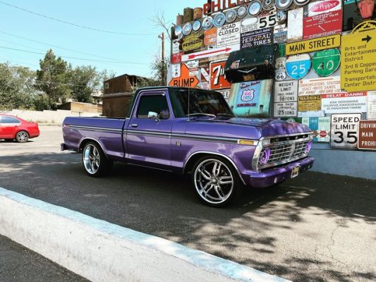 1973 Ford F-100 Custom With a 351W Engine