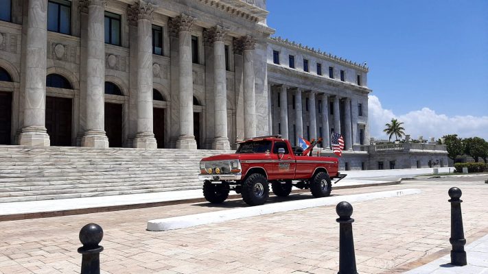 1978 Ford F-250 Towing Truck 4x4: An Iconic Vintage Powerhouse